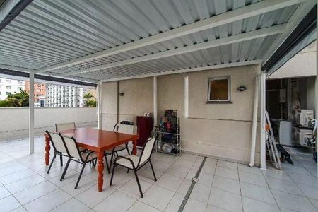 Apartamento à venda com 161m², 2 quartos e 1 vaga