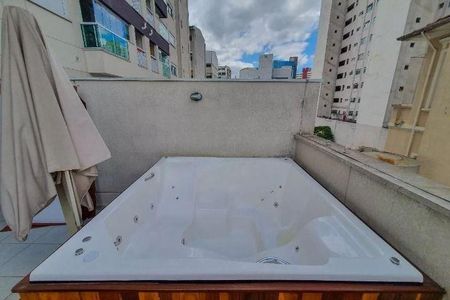 Apartamento à venda com 161m², 2 quartos e 1 vaga
