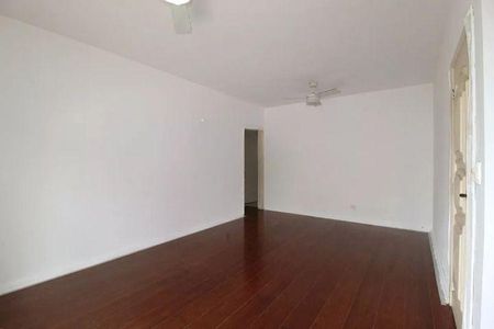 Apartamento à venda com 3 quartos, 120m² em Vila Uberabinha, São Paulo