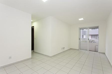Apartamento para alugar com 3 quartos, 60m² em Vila Margarida, São Paulo