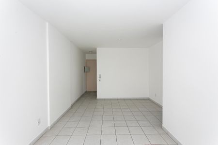 Sala de apartamento para alugar com 2 quartos, 60m² em Vila Margarida, São Paulo