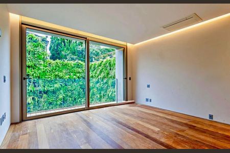 Casa à venda com 5 quartos, 402m² em Jardim America, São Paulo