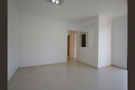 Apartamento à venda com 75m², 3 quartos e 1 vagaSala