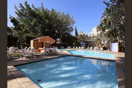 Apartamento à venda com 75m², 3 quartos e 1 vagaÁrea comum - Piscina