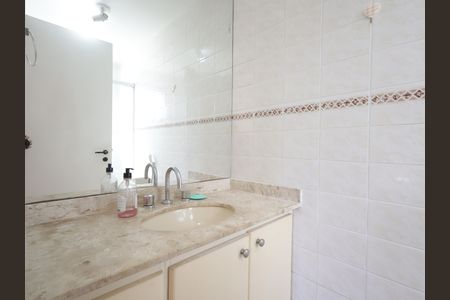 Apartamento à venda com 75m², 3 quartos e 1 vagaBanheiro da Suíte