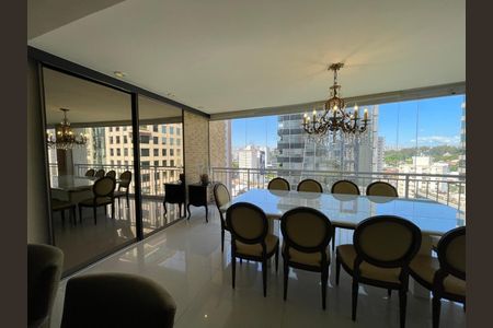 Apartamento à venda com 189m², 3 quartos e 3 vagas
