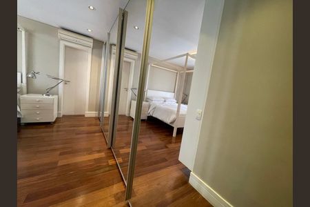 Apartamento à venda com 189m², 3 quartos e 3 vagas