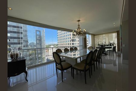 Apartamento à venda com 189m², 3 quartos e 3 vagas