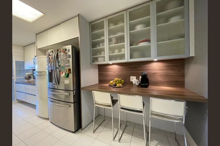 Apartamento à venda com 189m², 3 quartos e 3 vagas