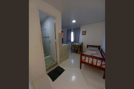 Sala / Quarto de kitnet/studio para alugar com 1 quarto, 22m² em Unamar, Cabo Frio