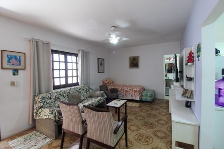 Sala de casa para alugar com 2 quartos, 225m² em Jardim Centenario, São Paulo