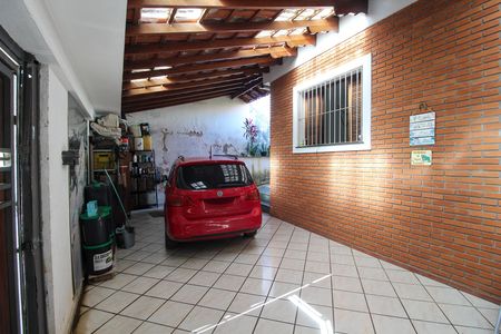 Casa para alugar com 225m², 2 quartos e 1 vaga Casa para alugar com 225m², 2 quartos e 1 vagaGaragem