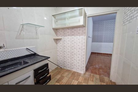 Casa para alugar com 1 quarto, 35m² em Vila Romano, São Paulo