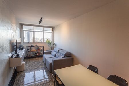 Sala de apartamento para alugar com 1 quarto, 48m² em Vila Suzana, Belo Horizonte
