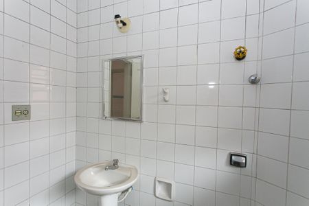 Apartamento para alugar com 70m², 2 quartos e sem vagaBanheiro