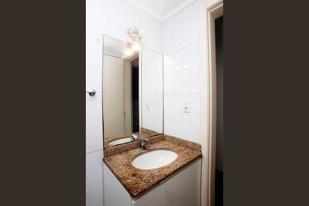 Banheiro de apartamento para alugar com 1 quarto, 62m² em Jardim Botânico, Porto Alegre