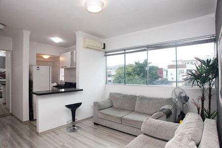 Sala de apartamento para alugar com 1 quarto, 62m² em Jardim Botânico, Porto Alegre