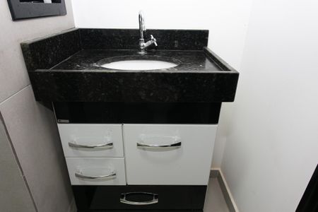 Apartamento para alugar com 70m², 2 quartos e sem vaga Apartamento para alugar com 70m², 2 quartos e sem vagaBanheiro