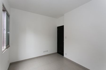 Apartamento para alugar com 70m², 2 quartos e sem vaga