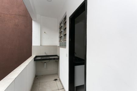 Apartamento para alugar com 70m², 2 quartos e sem vaga Apartamento para alugar com 70m², 2 quartos e sem vagaÁrea de Serviço / Varanda