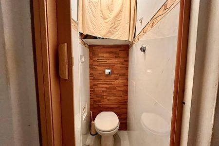 Apartamento para alugar com 66m², 2 quartos e sem vaga Apartamento para alugar com 66m², 2 quartos e sem vagaBanheiro de serviço
