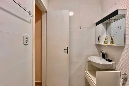 Apartamento para alugar com 66m², 2 quartos e sem vaga Apartamento para alugar com 66m², 2 quartos e sem vagaBanheiro
