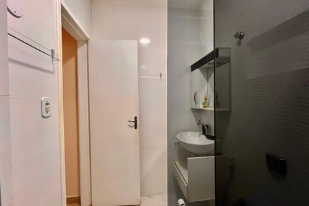 Apartamento para alugar com 66m², 2 quartos e sem vaga Apartamento para alugar com 66m², 2 quartos e sem vagaBanheiro