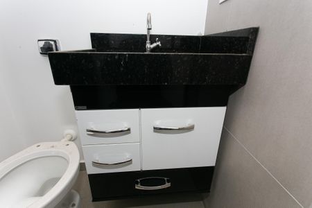 Banheiro de apartamento para alugar com 1 quarto, 70m² em Brás, São Paulo