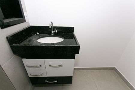 Apartamento para alugar com 70m², 2 quartos e sem vaga Apartamento para alugar com 70m², 2 quartos e sem vagaBanheiro