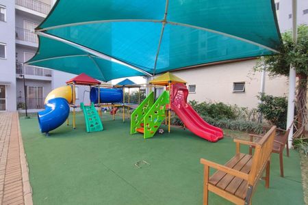 Apartamento para alugar com 46m², 2 quartos e 1 vaga Apartamento para alugar com 46m², 2 quartos e 1 vagaÁrea comum - Playground