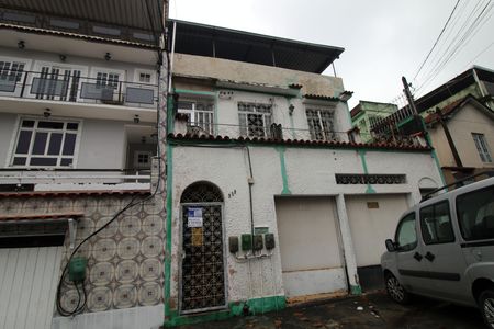 Casa para alugar com 75m², 3 quartos e sem vagaFachada