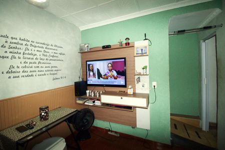 Sala de casa para alugar com 3 quartos, 75m² em Olaria, Rio de Janeiro