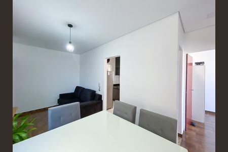 Apartamento à venda com 2 quartos, 52m² em Califórnia, Belo Horizonte