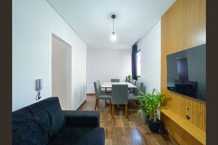 Apartamento à venda com 2 quartos, 52m² em Califórnia, Belo Horizonte