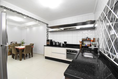 Casa para alugar com 220m², 3 quartos e 3 vagasCozinha