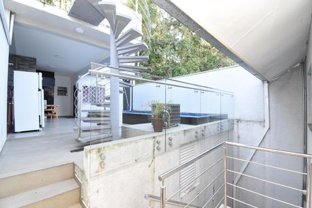 Casa para alugar com 220m², 3 quartos e 3 vagasSacada do Quarto 3