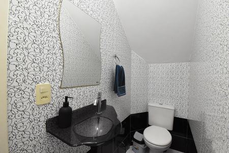 Casa para alugar com 220m², 3 quartos e 3 vagasLavabo