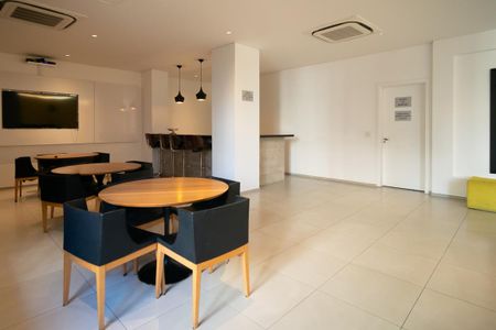 Apartamento para alugar com 62m², 2 quartos e 1 vaga