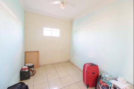 Casa para alugar com 100m², 3 quartos e 1 vaga Casa para alugar com 100m², 3 quartos e 1 vagaQuarto 1