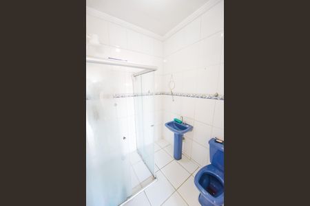 Casa para alugar com 100m², 3 quartos e 1 vaga Casa para alugar com 100m², 3 quartos e 1 vagaBanheiro 1