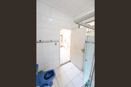 Casa para alugar com 100m², 3 quartos e 1 vaga Casa para alugar com 100m², 3 quartos e 1 vagaBanheiro 1