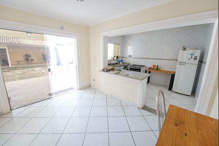 Casa para alugar com 100m², 3 quartos e 1 vaga Casa para alugar com 100m², 3 quartos e 1 vagaCopa