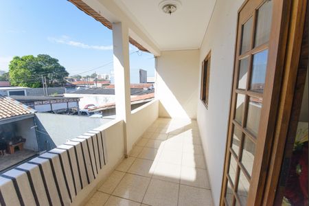 Casa para alugar com 100m², 3 quartos e 1 vaga Casa para alugar com 100m², 3 quartos e 1 vagaVaranda do Quarto 3