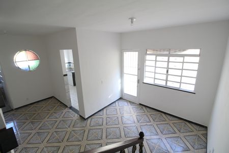 Sala de casa de condomínio para alugar com 2 quartos, 67m² em Taquara, Rio de Janeiro