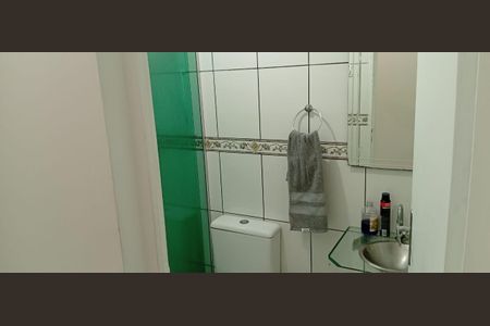 Banheiro de apartamento à venda com 3 quartos, 78m² em Conjunto Residencial Ingai, São Paulo