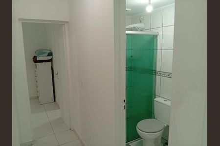 Banheiro de apartamento à venda com 3 quartos, 78m² em Conjunto Residencial Ingai, São Paulo