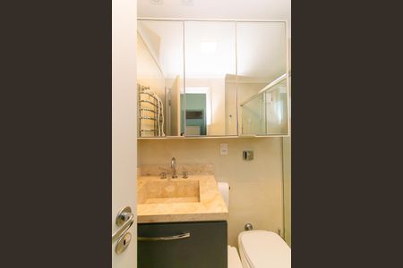 Apartamento para alugar com 130m², 3 quartos e 4 vagas Apartamento para alugar com 130m², 3 quartos e 4 vagasBanheiro da Suíte