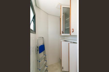 Apartamento para alugar com 130m², 3 quartos e 4 vagas Apartamento para alugar com 130m², 3 quartos e 4 vagasÁrea de Serviço