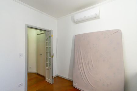 Apartamento para alugar com 130m², 3 quartos e 4 vagas Apartamento para alugar com 130m², 3 quartos e 4 vagasQuarto 1