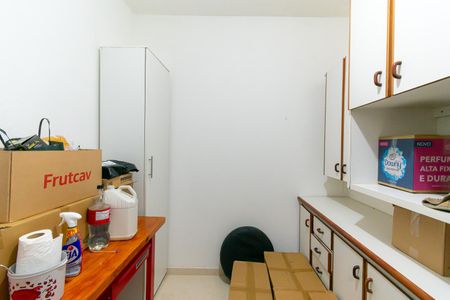 Apartamento para alugar com 130m², 3 quartos e 4 vagas Apartamento para alugar com 130m², 3 quartos e 4 vagasDepósito